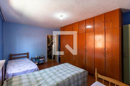 Casa à venda com 225m², 4 quartos e 2 vagasCasa 1 - Quarto 2