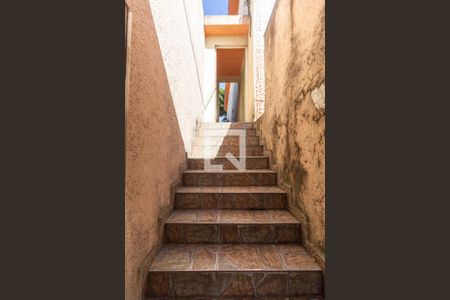 Casa à venda com 225m², 4 quartos e 2 vagasEscada 