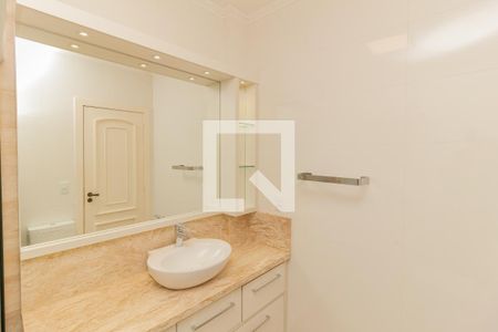 Apartamento à venda com 212m², 3 quartos e 2 vagas Apartamento à venda com 212m², 3 quartos e 2 vagasBanheiro da Suíte