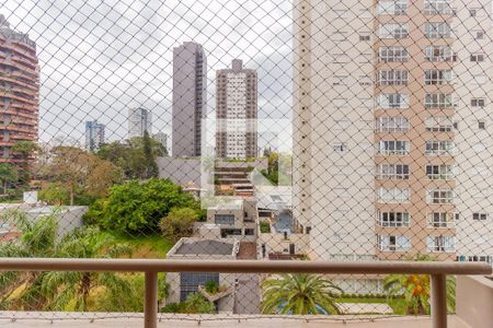 Apartamento à venda com 212m², 3 quartos e 2 vagas Apartamento à venda com 212m², 3 quartos e 2 vagasSacada