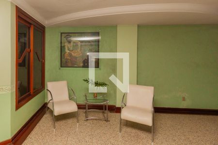 Apartamento à venda com 212m², 3 quartos e 2 vagas Apartamento à venda com 212m², 3 quartos e 2 vagasHall de entrada