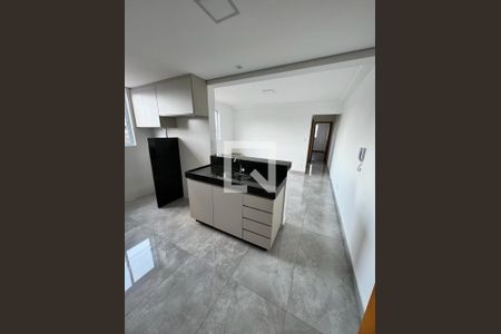 Apartamento à venda com 2 quartos, 58m² em Coqueiros, Belo Horizonte