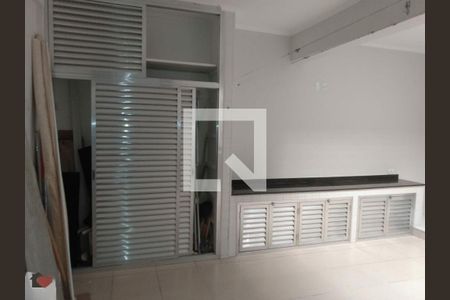 Casa à venda com 167m², 3 quartos e 3 vagas