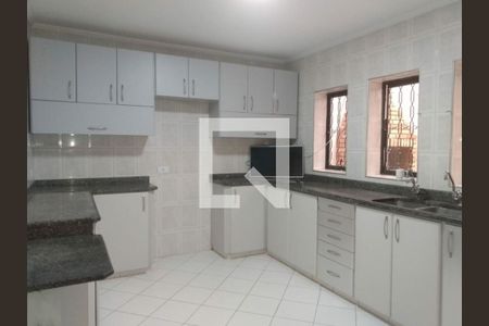 Casa à venda com 167m², 3 quartos e 3 vagas