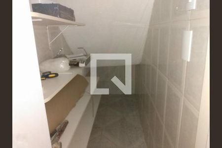 Casa à venda com 3 quartos, 167m² em Vila Alexandria, São Paulo