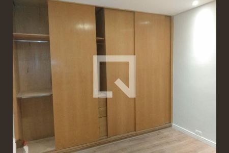 Casa à venda com 3 quartos, 167m² em Vila Alexandria, São Paulo