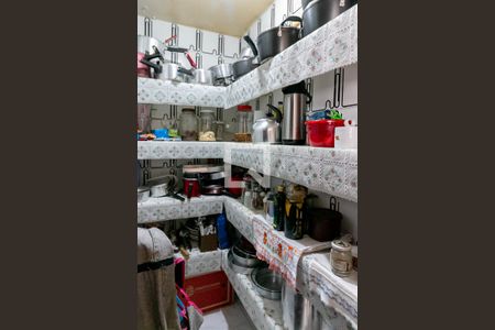Casa à venda com 360m², 4 quartos e 4 vagas Casa à venda com 360m², 4 quartos e 4 vagasCozinha e Área de Serviço