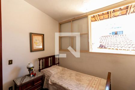 Casa à venda com 360m², 4 quartos e 4 vagas Casa à venda com 360m², 4 quartos e 4 vagasQuarto 2