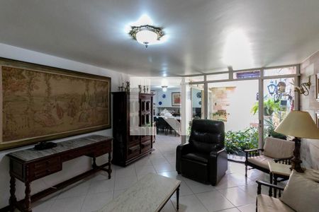 Sala de casa à venda com 4 quartos, 360m² em Álvaro Camargos, Belo Horizonte