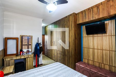 Casa à venda com 223m², 3 quartos e 4 vagasSuíte 1