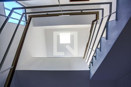 Casa à venda com 223m², 3 quartos e 4 vagasHall Escadas