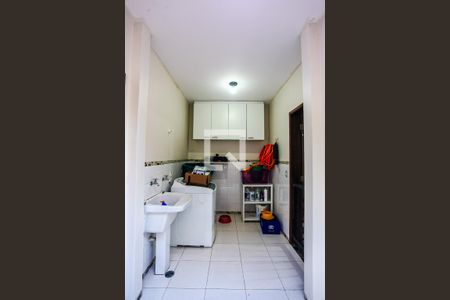 Casa à venda com 223m², 3 quartos e 4 vagasÁrea de Serviço