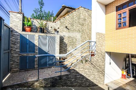 Casa à venda com 223m², 3 quartos e 4 vagasGaragem