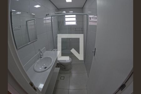 BANHEIRO SUÍTE de casa para alugar com 3 quartos, 110m² em Vila Ipojuca, São Paulo