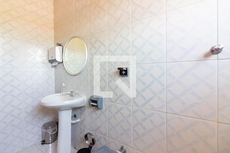 Casa à venda com 300m², 3 quartos e 1 vaga Casa à venda com 300m², 3 quartos e 1 vagaBanheiro 2