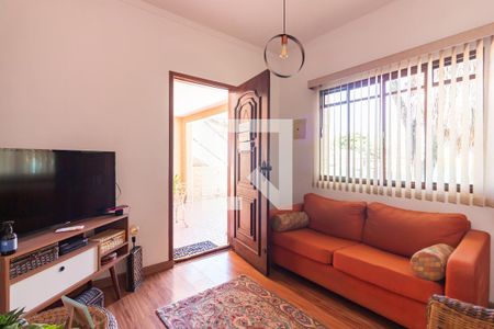 Sala  de casa à venda com 3 quartos, 300m² em Jardim das Flores, Osasco