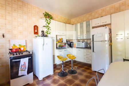 Casa à venda com 300m², 3 quartos e 1 vaga Casa à venda com 300m², 3 quartos e 1 vagaCozinha 2