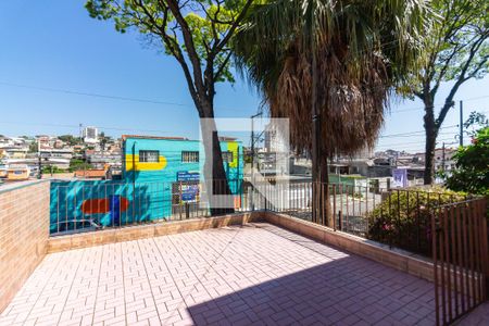 Casa à venda com 300m², 3 quartos e 1 vaga Casa à venda com 300m², 3 quartos e 1 vagaSacada