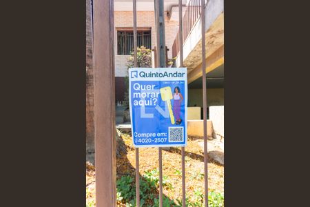 Casa à venda com 300m², 3 quartos e 1 vaga Casa à venda com 300m², 3 quartos e 1 vagaPlaca de Anúncio