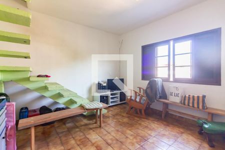 Casa à venda com 300m², 3 quartos e 1 vaga Casa à venda com 300m², 3 quartos e 1 vagaSala 2