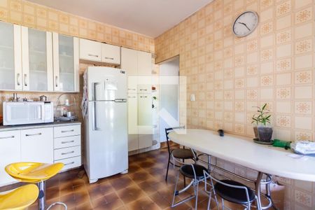 Casa à venda com 300m², 3 quartos e 1 vaga Casa à venda com 300m², 3 quartos e 1 vagaCozinha 2