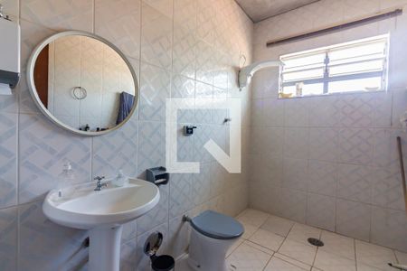 Casa à venda com 300m², 3 quartos e 1 vaga Casa à venda com 300m², 3 quartos e 1 vagaBanheiro 2