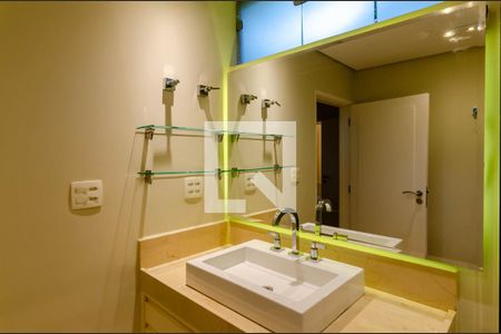 Casa para alugar com 1500m², 3 quartos e 2 vagas Casa para alugar com 1500m², 3 quartos e 2 vagasBanheiro da Suíte