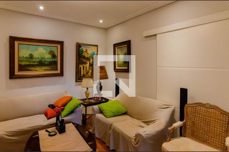 Casa para alugar com 1500m², 3 quartos e 2 vagas Casa para alugar com 1500m², 3 quartos e 2 vagasSala de TV