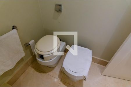 Casa para alugar com 1500m², 3 quartos e 2 vagas Casa para alugar com 1500m², 3 quartos e 2 vagasBanheiro da Suíte