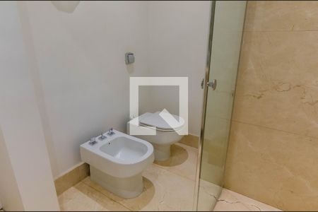 Casa para alugar com 1500m², 3 quartos e 2 vagas Casa para alugar com 1500m², 3 quartos e 2 vagasBanheiro