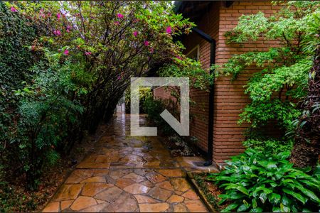 Casa para alugar com 1500m², 3 quartos e 2 vagas Casa para alugar com 1500m², 3 quartos e 2 vagasEntrada