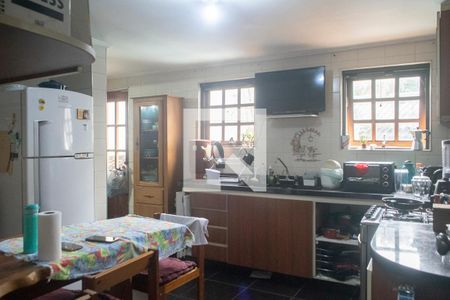 Casa à venda com 248m², 4 quartos e 2 vagas Casa à venda com 248m², 4 quartos e 2 vagasCozinha