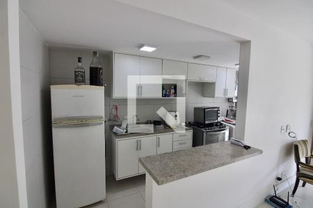 Apartamento à venda com 77m², 2 quartos e 2 vagasCozinha