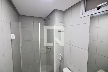 Apartamento à venda com 77m², 2 quartos e 2 vagasBanheiro da Suíte