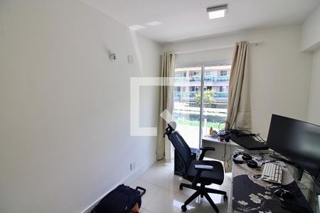 Apartamento à venda com 77m², 2 quartos e 2 vagas Suíte 