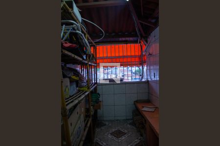 Casa à venda com 528m², 6 quartos e 3 vagas Casa à venda com 528m², 6 quartos e 3 vagasQuarto de Serviço