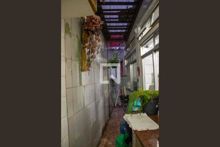 Casa à venda com 528m², 6 quartos e 3 vagas Casa à venda com 528m², 6 quartos e 3 vagasÁrea de Serviço