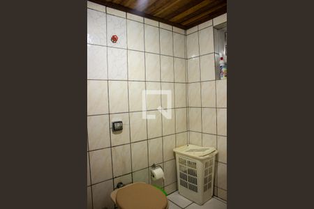 Casa à venda com 528m², 6 quartos e 3 vagas Casa à venda com 528m², 6 quartos e 3 vagasBanheiro 4