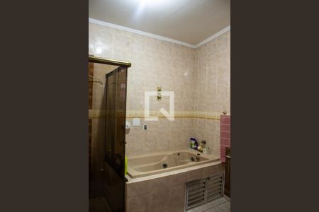 Casa à venda com 528m², 6 quartos e 3 vagas Casa à venda com 528m², 6 quartos e 3 vagasBanheiro 3