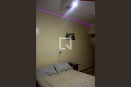 Casa à venda com 528m², 6 quartos e 3 vagas Casa à venda com 528m², 6 quartos e 3 vagasQuarto 2