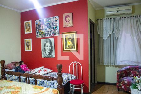 Casa à venda com 528m², 6 quartos e 3 vagas Casa à venda com 528m², 6 quartos e 3 vagasQuarto 3
