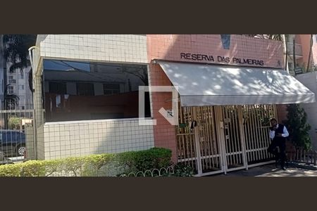 Apartamento à venda com 62m², 3 quartos e 2 vagasFachada e portaria