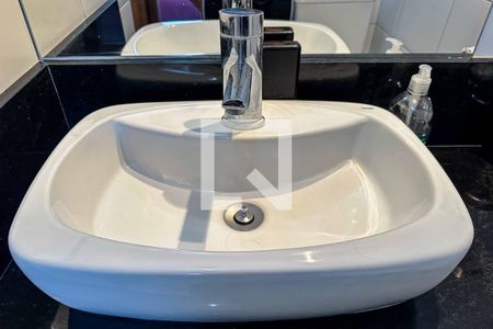 Banheiro do Quarto 1 de apartamento para alugar com 3 quartos, 99m² em Santa Teresinha, São Paulo