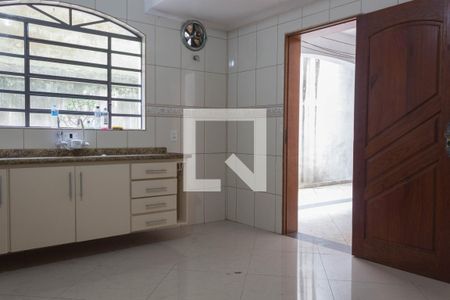 Casa à venda com 255m², 4 quartos e 3 vagasCozinha