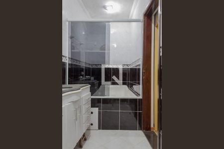 Casa à venda com 255m², 4 quartos e 3 vagasBanheiro da Suíte 1