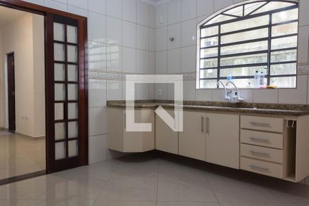 Casa à venda com 255m², 4 quartos e 3 vagasCozinha