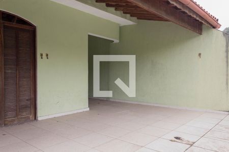 Casa à venda com 255m², 4 quartos e 3 vagasVaranda da Suíte 1