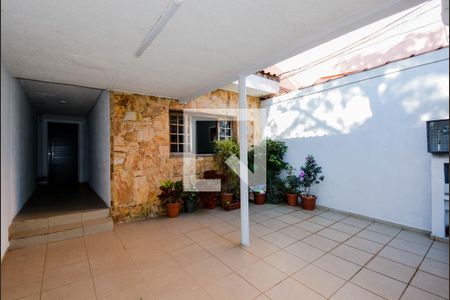 Casa à venda com 127m², 2 quartos e 2 vagas Casa à venda com 127m², 2 quartos e 2 vagasGaragem