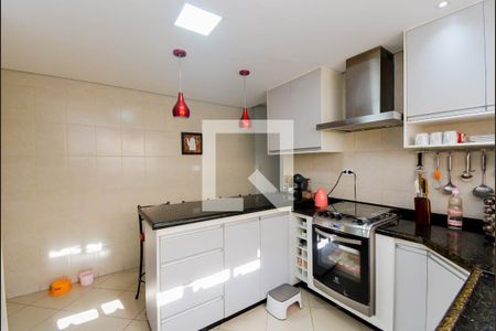 Casa à venda com 127m², 2 quartos e 2 vagas Casa à venda com 127m², 2 quartos e 2 vagasCozinha