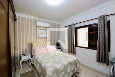 Casa à venda com 127m², 2 quartos e 2 vagas Casa à venda com 127m², 2 quartos e 2 vagasQuarto 2